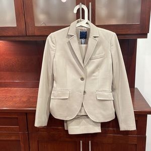 Jcrew-CityFit - 100%wool pant suit, color tan, pre-owned.